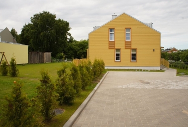 Wooden element houses