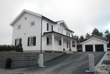 Wooden element houses